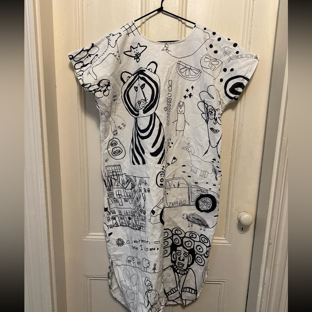 State the Label Black and White Graphic Dress size s/m - Picture 2 of 5